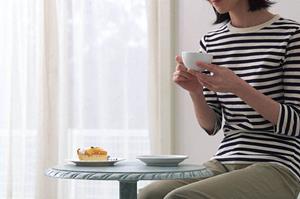 無垢一枚板使用のテーブルは木の店木楽で